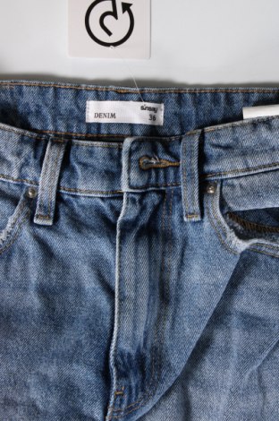 Дамски къс панталон Sinsay, Размер S, Цвят Син, Цена 19,00 лв.