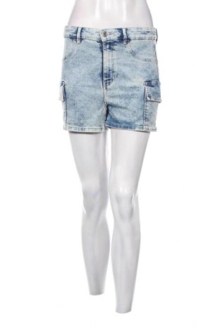 Γυναικείο κοντό παντελόνι Sinsay, Μέγεθος M, Χρώμα Μπλέ, Τιμή 7,14 €