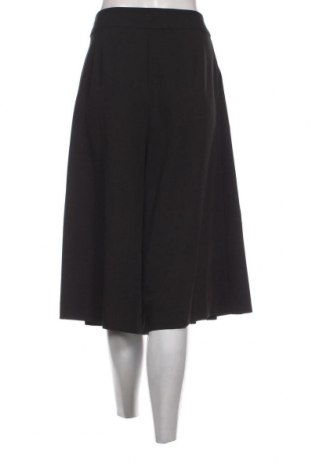 Дамски къс панталон Sisley, Размер XL, Цвят Черен, Цена 48,00 лв.