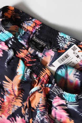 Γυναικείο κοντό παντελόνι Superdry, Μέγεθος M, Χρώμα Πολύχρωμο, Τιμή 15,88 €