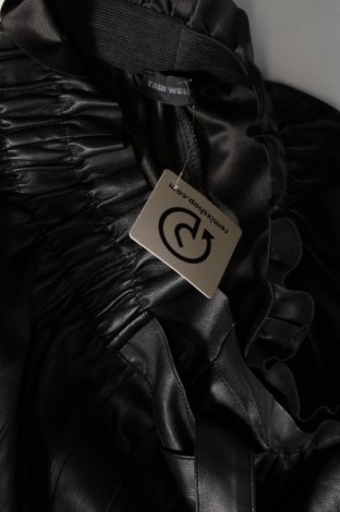 Γυναικείο κοντό παντελόνι Tally Weijl, Μέγεθος M, Χρώμα Μαύρο, Τιμή 4,23 €