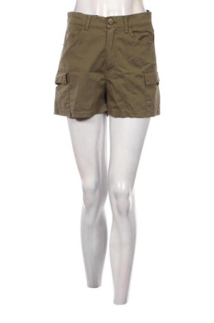 Γυναικείο κοντό παντελόνι Terranova, Μέγεθος S, Χρώμα Πράσινο, Τιμή 5,77 €