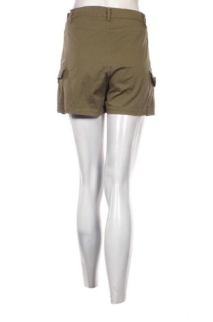 Γυναικείο κοντό παντελόνι Terranova, Μέγεθος S, Χρώμα Πράσινο, Τιμή 9,62 €