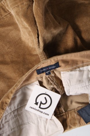 Дамски къс панталон Tommy Hilfiger, Размер L, Цвят Бежов, Цена 47,47 лв.