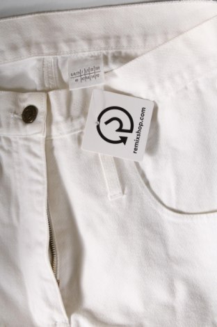 Damen Shorts Up to date, Größe M, Farbe Weiß, Preis 17,39 €