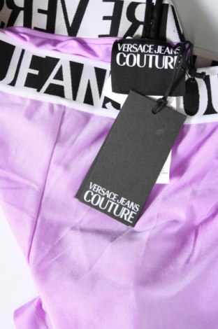 Дамски къс панталон Versace Jeans, Размер S, Цвят Лилав, Цена 165,00 лв.