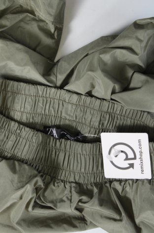 Pantaloni scurți de femei Zara, Mărime XS, Culoare Verde, Preț 51,02 Lei