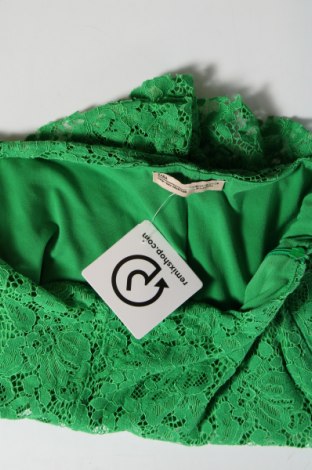 Γυναικείο κοντό παντελόνι Zara, Μέγεθος M, Χρώμα Πράσινο, Τιμή 5,52 €