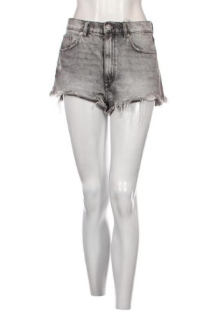 Дамски къс панталон Zara, Размер M, Цвят Сив, Цена 9,60 лв.