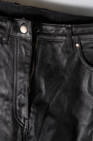 Pantaloni de piele pentru damă, Mărime M, Culoare Negru, Preț 354,09 Lei
