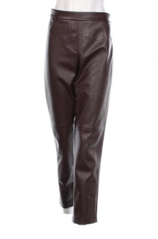 Дамски кожен панталон Gerry Weber, Размер L, Цвят Кафяв, Цена 39,00 лв.