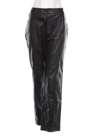 Дамски кожен панталон NA-KD, Размер M, Цвят Черен, Цена 8,20 лв.
