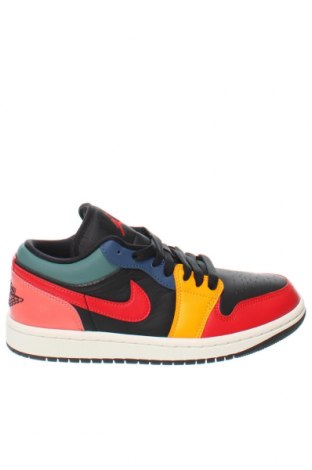 Încălțăminte de damă Air Jordan Nike, Mărime 36, Culoare Multicolor, Preț 871,71 Lei