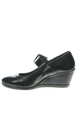 Дамски обувки Bata, Размер 35, Цвят Черен, Цена 61,94 лв.