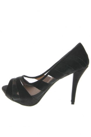 Дамски обувки Bellucci, Размер 41, Цвят Черен, Цена 18,00 лв.