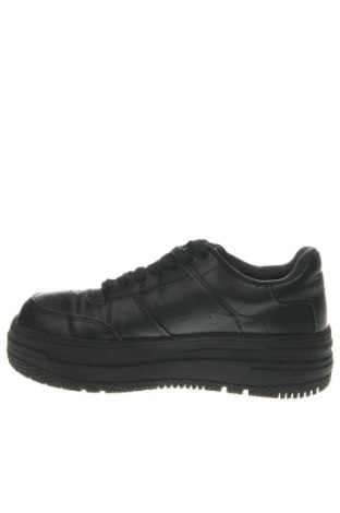 Γυναικεία παπούτσια Bershka, Μέγεθος 40, Χρώμα Μαύρο, Τιμή 24,12 €