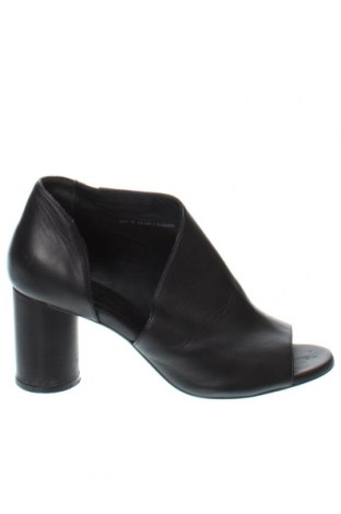 Dámské boty  COS, Velikost 38, Barva Černá, Cena  687,00 Kč