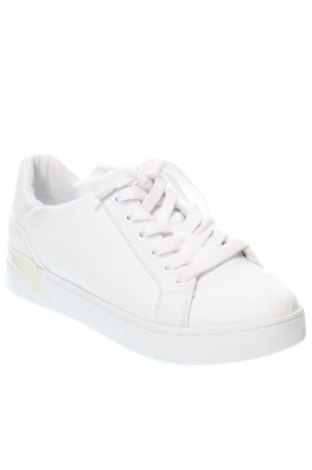 Γυναικεία παπούτσια Guess, Μέγεθος 37, Χρώμα Λευκό, Τιμή 80,41 €