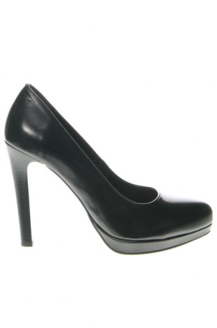 Дамски обувки Lasocki, Размер 39, Цвят Черен, Цена 92,40 лв.