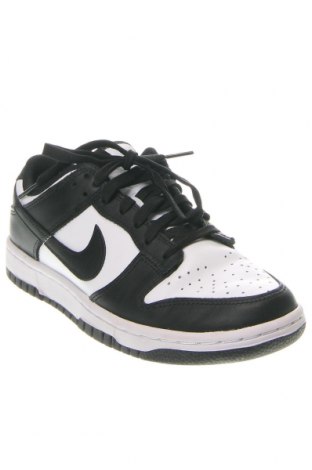 Dámske topánky  Nike, Veľkosť 38, Farba Viacfarebná, Cena  50,46 €