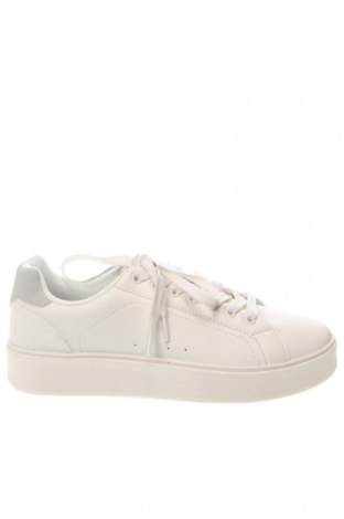 Γυναικεία παπούτσια Pull&Bear, Μέγεθος 38, Χρώμα Λευκό, Τιμή 20,50 €