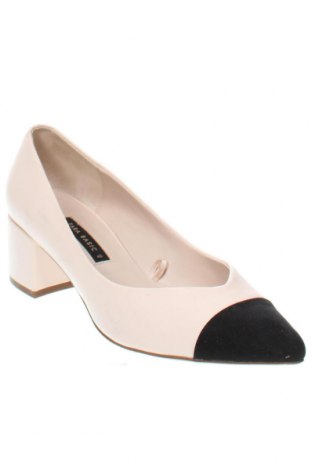 Γυναικεία παπούτσια Zara, Μέγεθος 40, Χρώμα Εκρού, Τιμή 13,80 €