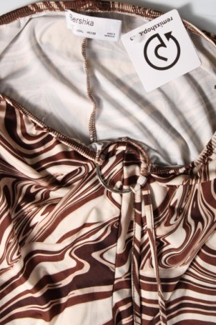 Damenhose Bershka, Größe L, Farbe Mehrfarbig, Preis 14,83 €