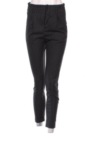 Γυναικείο παντελόνι Bershka, Μέγεθος S, Χρώμα Μαύρο, Τιμή 14,84 €