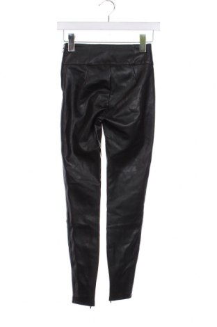 Pantaloni de femei Bershka, Mărime XS, Culoare Negru, Preț 27,66 Lei