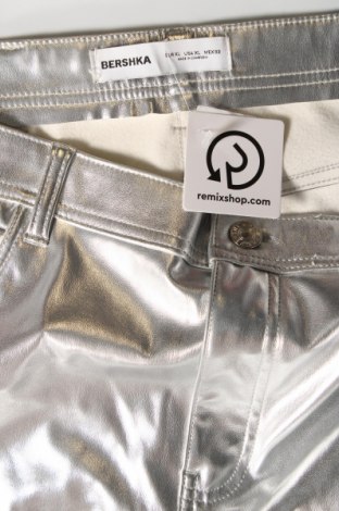 Dámské kalhoty  Bershka, Velikost XL, Barva Stříbrná, Cena  210,00 Kč