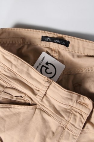 Дамски панталон Betty Barclay, Размер M, Цвят Бежов, Цена 34,68 лв.