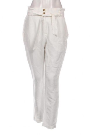 Дамски панталон C&A, Размер S, Цвят Бял, Цена 17,41 лв.