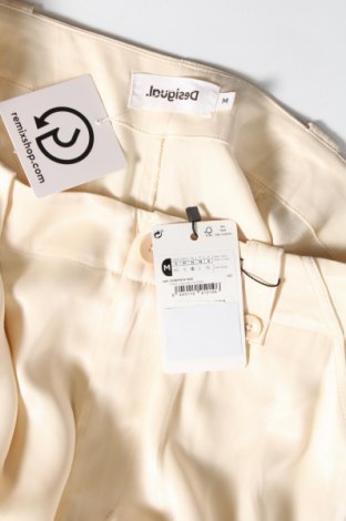 Дамски панталон Desigual, Размер M, Цвят Екрю, Цена 156,00 лв.
