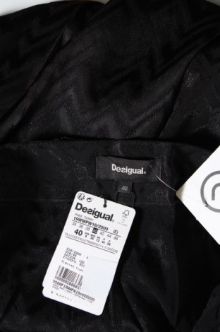 Дамски панталон Desigual, Размер M, Цвят Черен, Цена 29,64 лв.