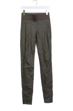 Дамски панталон Free Quent, Размер XS, Цвят Зелен, Цена 8,20 лв.