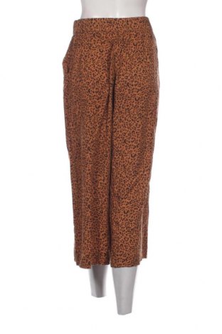 Дамски панталон H&M, Размер S, Цвят Бежов, Цена 13,78 лв.