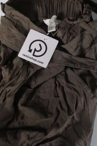 Дамски панталон H&M, Размер XS, Цвят Зелен, Цена 9,57 лв.