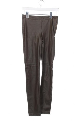 Дамски панталон H&M, Размер XS, Цвят Зелен, Цена 29,15 лв.