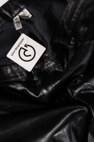 Дамски панталон H&M Divided, Размер XL, Цвят Черен, Цена 29,00 лв.