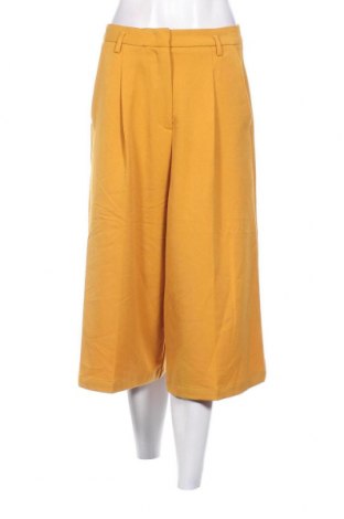 Γυναικείο παντελόνι Liu Jo, Μέγεθος M, Χρώμα Κίτρινο, Τιμή 112,89 €