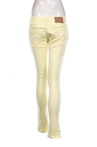 Дамски панталон Madonna, Размер S, Цвят Жълт, Цена 5,80 лв.