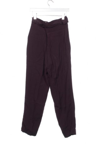 Дамски панталон Massimo Dutti, Размер S, Цвят Лилав, Цена 68,00 лв.