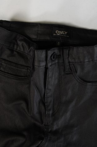 Дамски панталон ONLY, Размер S, Цвят Черен, Цена 8,10 лв.