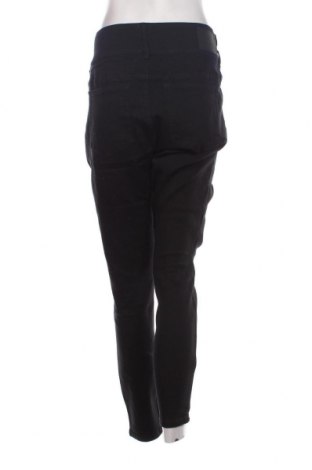 Dámske nohavice ONLY Carmakoma, Veľkosť XL, Farba Čierna, Cena  12,46 €