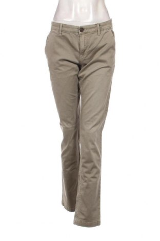 Дамски панталон Pepe Jeans, Размер L, Цвят Зелен, Цена 156,00 лв.