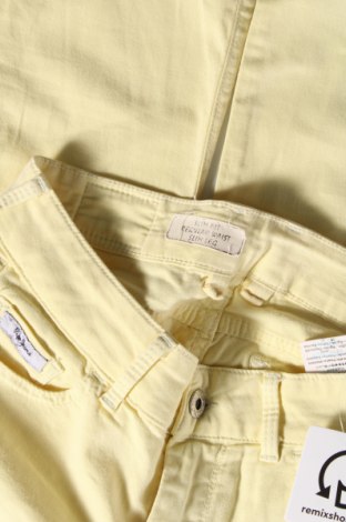 Дамски панталон Pepe Jeans, Размер XS, Цвят Жълт, Цена 47,90 лв.