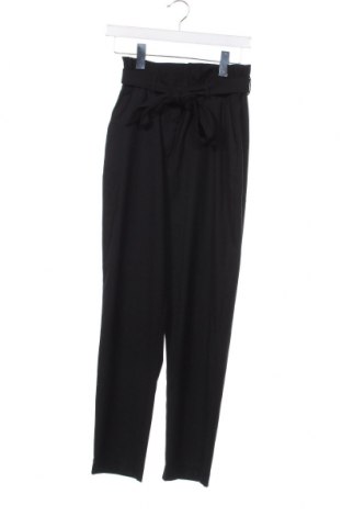 Дамски панталон Reserved, Размер XS, Цвят Черен, Цена 39,53 лв.