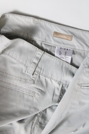 Дамски панталон Riani, Размер L, Цвят Сив, Цена 51,81 лв.
