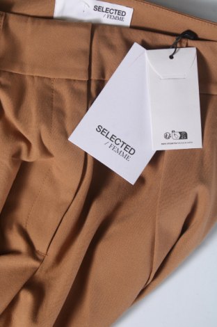 Дамски панталон Selected Femme, Размер XS, Цвят Кафяв, Цена 55,80 лв.