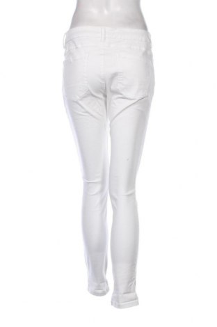 Дамски панталон Tom Tailor, Размер M, Цвят Бял, Цена 93,00 лв.